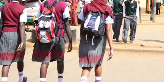 Govt Plans to Send Students Home in January Over SHA Registration